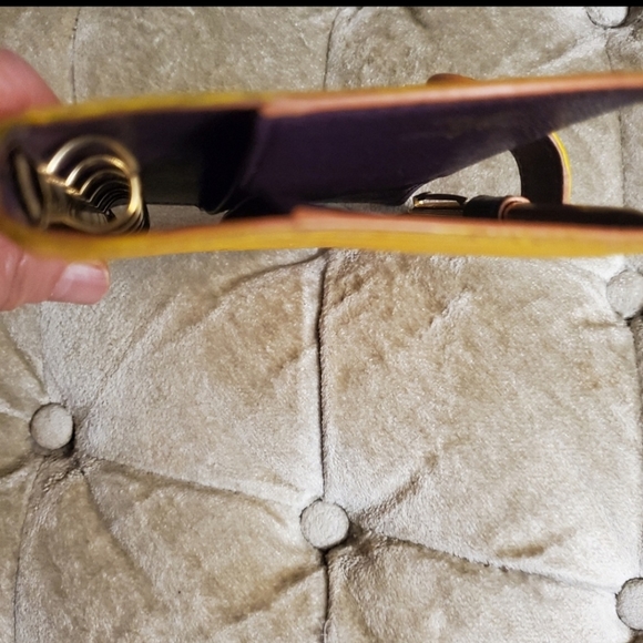 Authentic Louise vuitton agenda cover - Picture 7 of 8